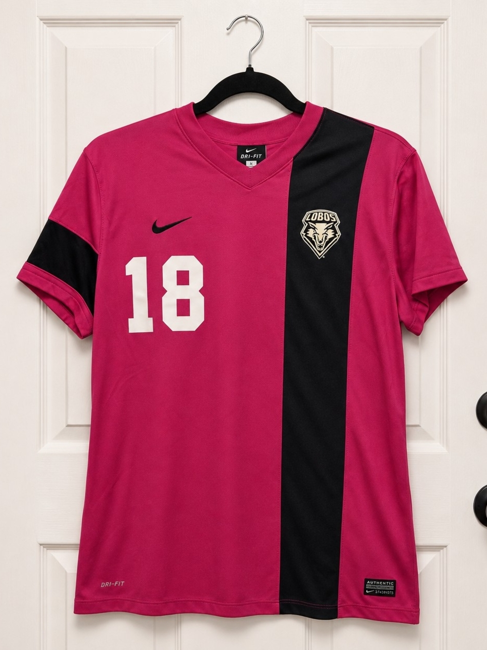 Nike Authentic UNM Lobos Soccer Jersey #18 Pink Dri-FIT Size Large Rare